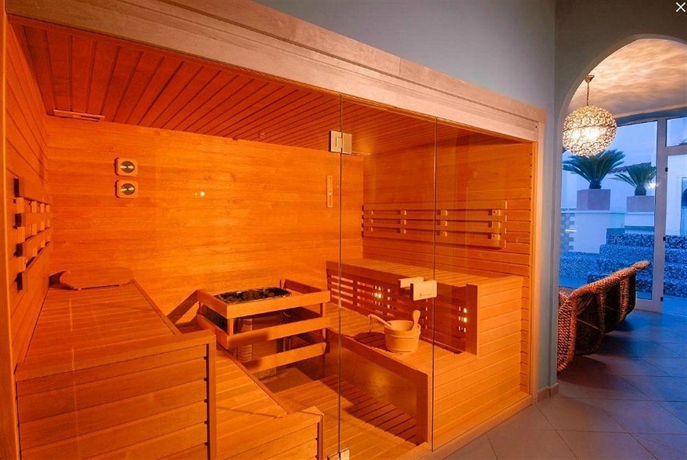 Hotel Lalla Beauty & Relax Чезенатико Экстерьер фото