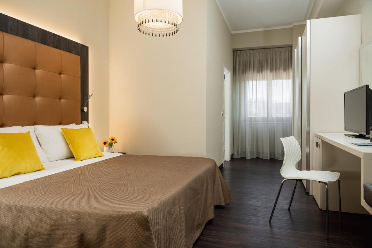 Hotel Lalla Beauty & Relax Чезенатико Экстерьер фото