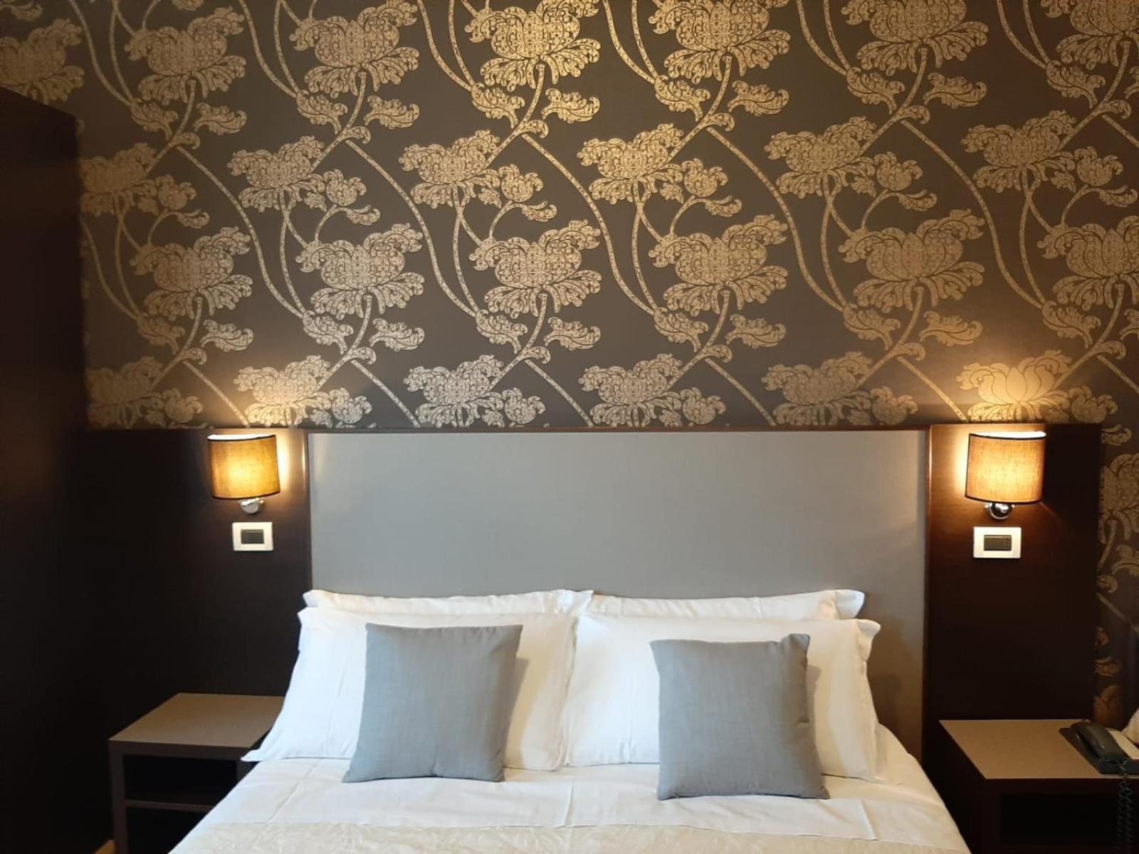 Hotel Lalla Beauty & Relax Чезенатико Экстерьер фото