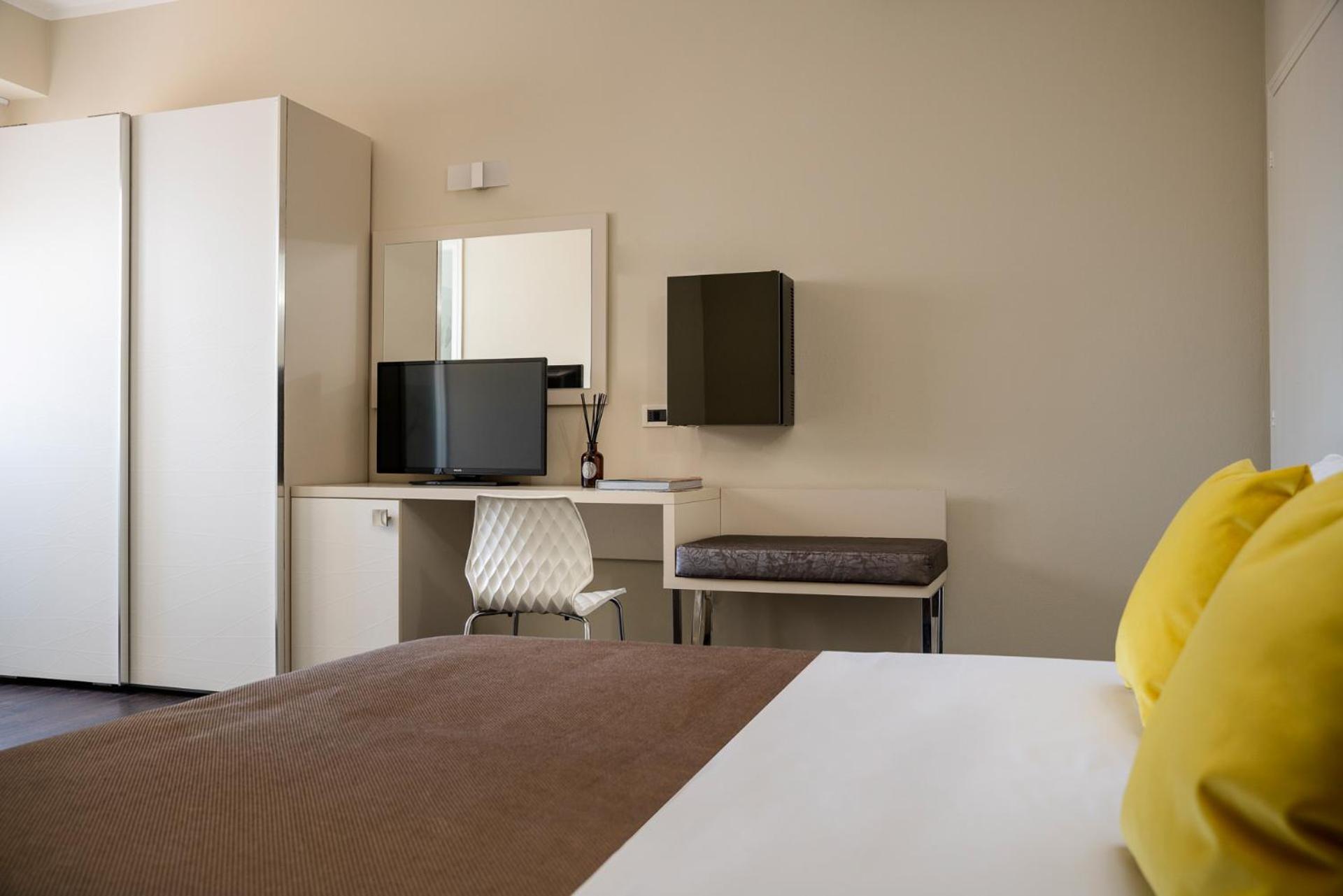Hotel Lalla Beauty & Relax Чезенатико Экстерьер фото