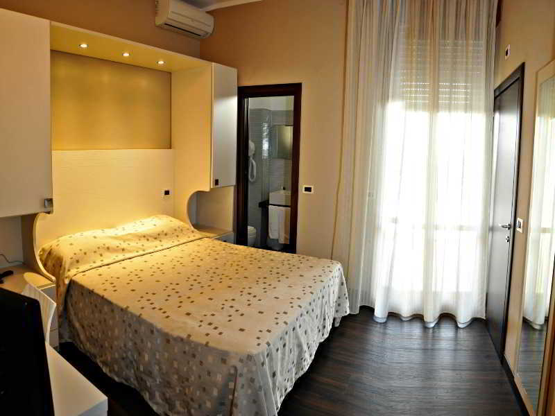 Hotel Lalla Beauty & Relax Чезенатико Экстерьер фото